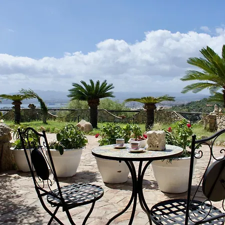Con Splendido Giardino E Vista Mare A Osseddu - Olbia Pittulongu