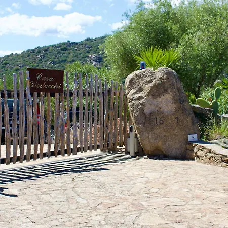 Сasa de vacaciones Con Splendido Giardino E Vista Mare A Osseddu - Olbia