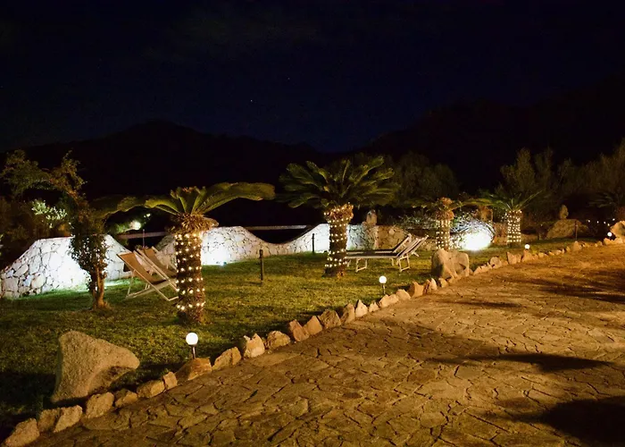Con Splendido Giardino E Vista Mare A Osseddu - Olbia Pittulongu
